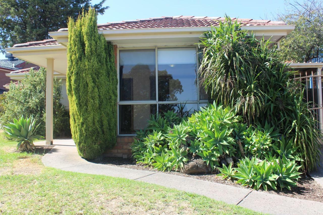 Australian Home Away @ Doncaster Anderson Creek 1 Doncaster East Exterior photo